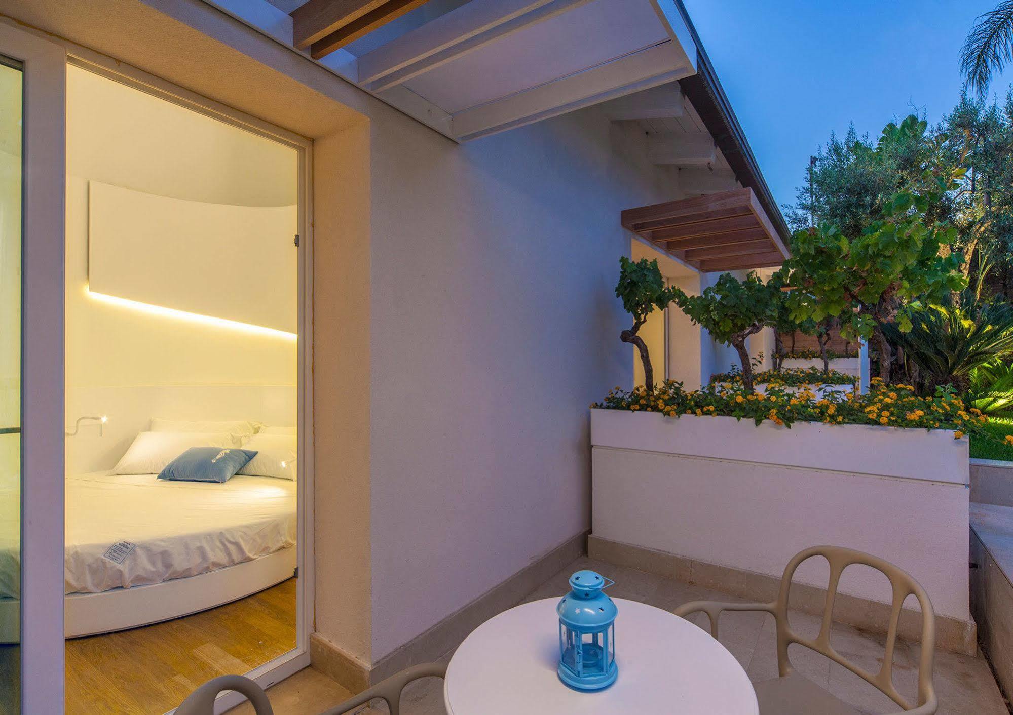 Calapetra Resort Фонтане-Б'янке Екстер'єр фото